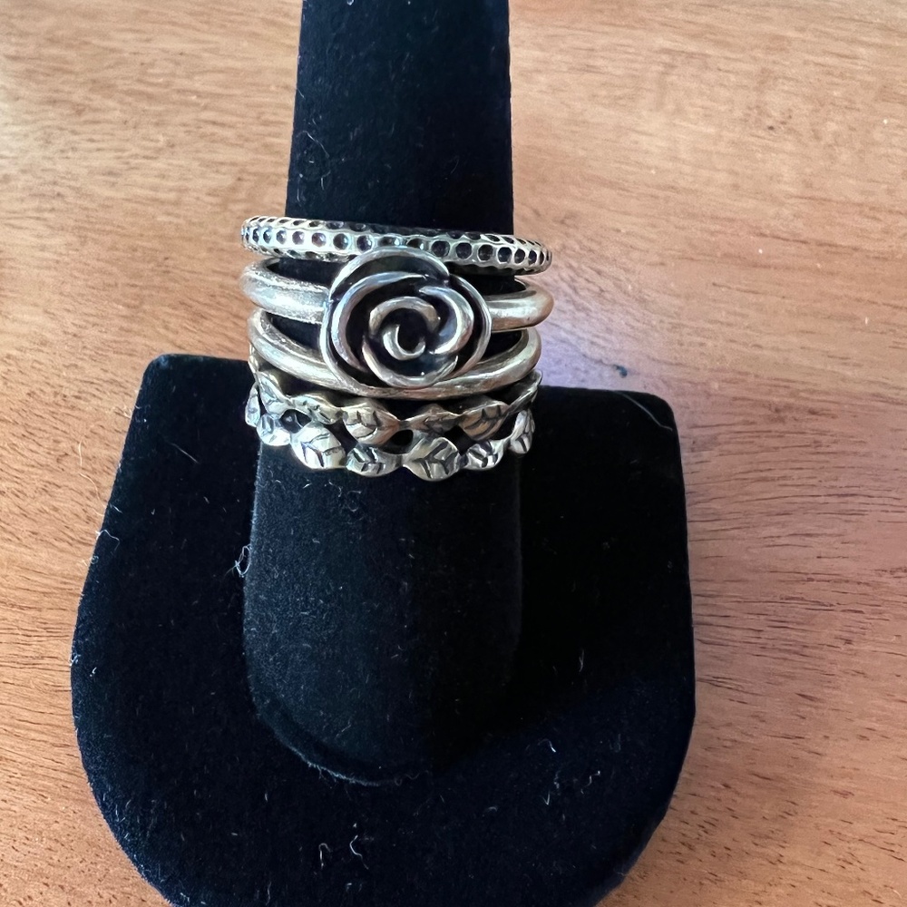 Premier Designs Blossom stackable rings - size 9